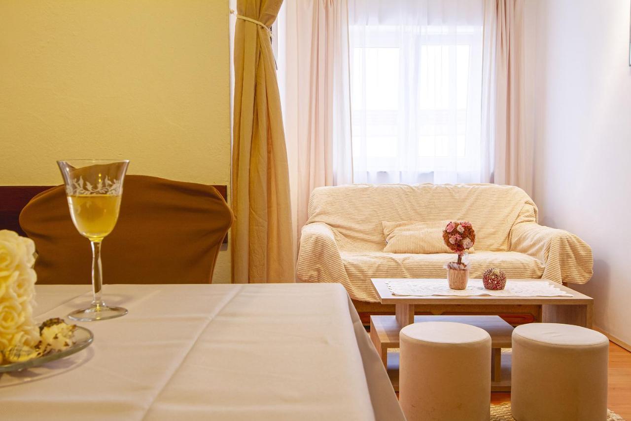 Apartmani Justic Njivice Extérieur photo