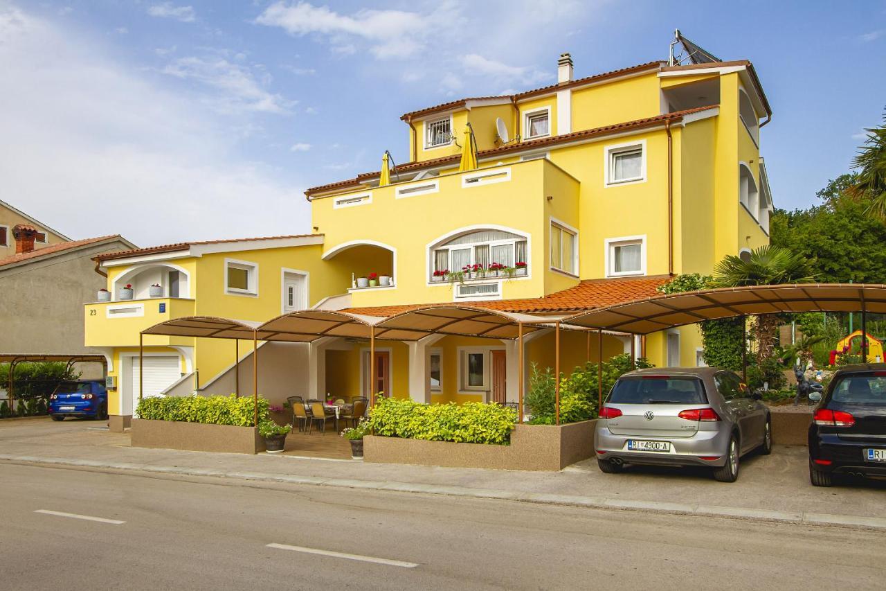 Apartmani Justic Njivice Extérieur photo