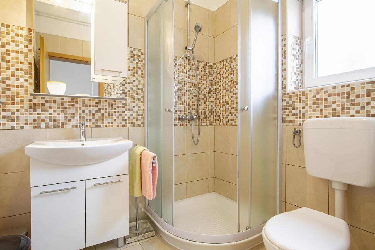 Apartmani Justic Njivice Extérieur photo
