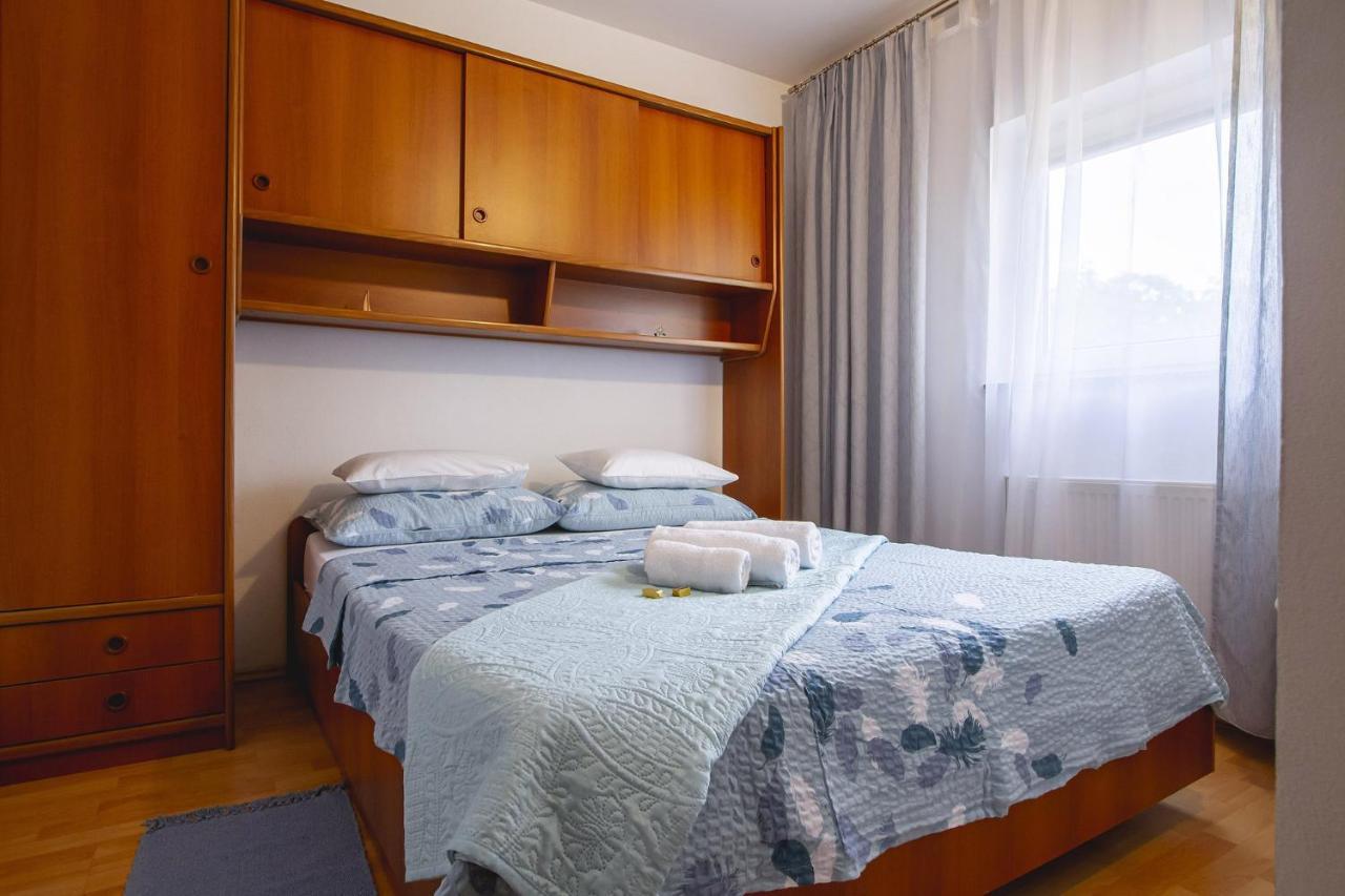 Apartmani Justic Njivice Extérieur photo