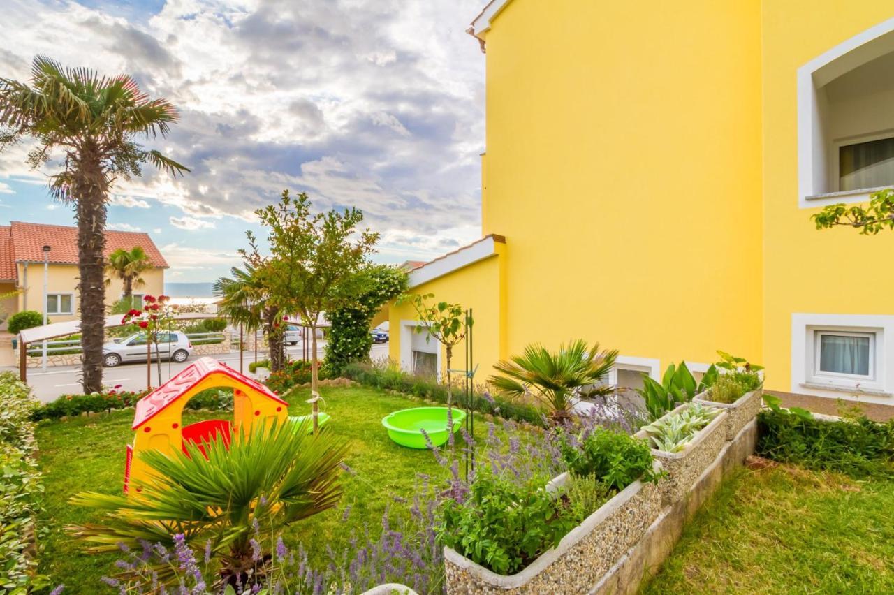 Apartmani Justic Njivice Extérieur photo