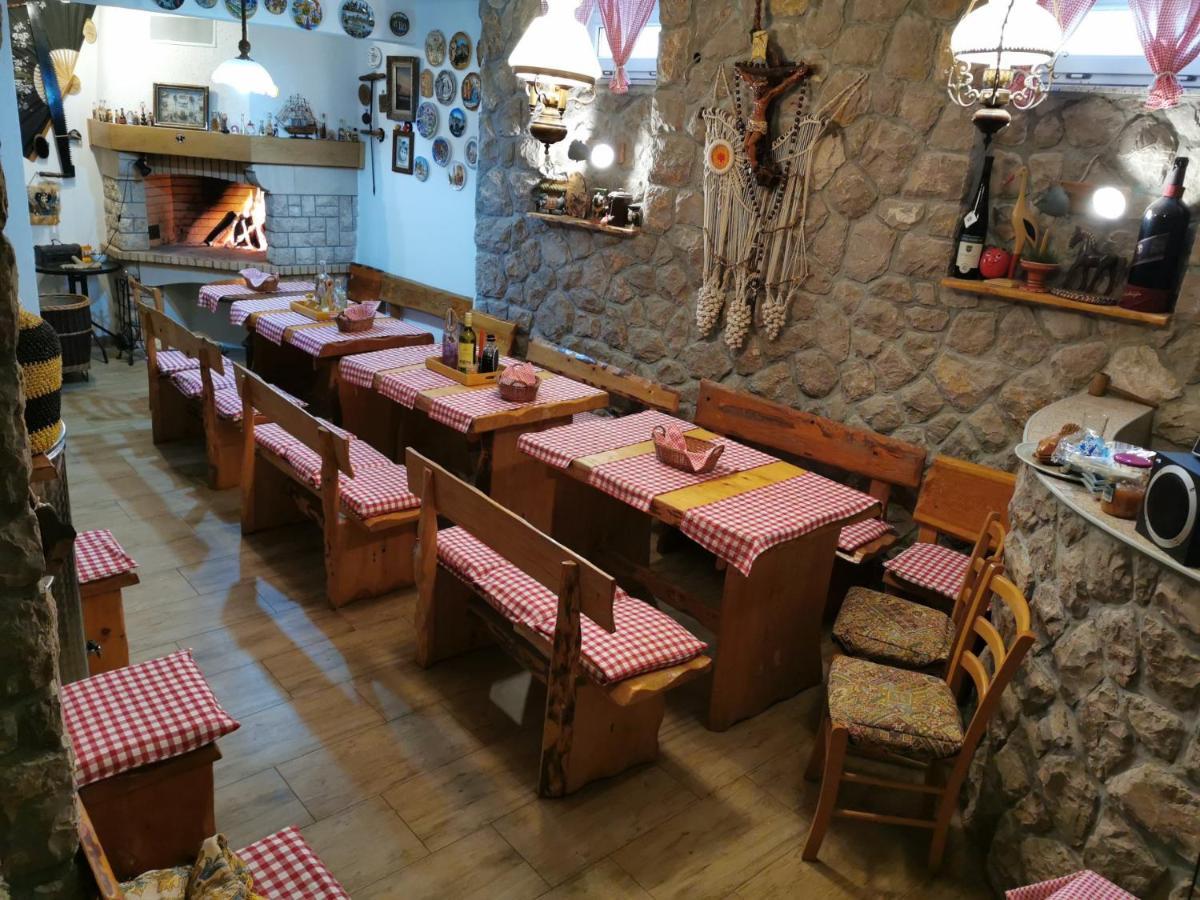 Apartmani Justic Njivice Extérieur photo