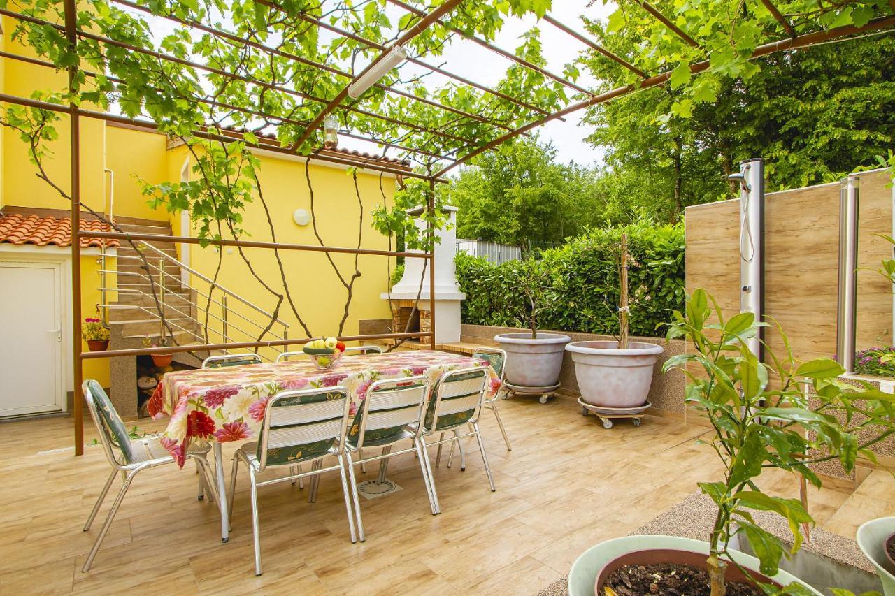 Apartmani Justic Njivice Extérieur photo