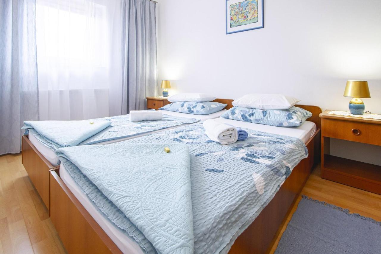 Apartmani Justic Njivice Extérieur photo